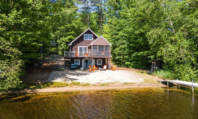 Locke Lake Colony Maison | Idyllic Lakeside Getaway by RedAwning