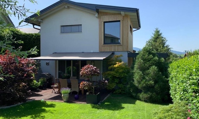 Sankt Lorenz Maison | Idyllic little house in the Salzkammergut with a direct view of the Schafberg