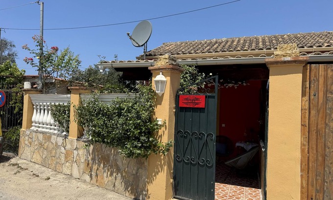 Skala Maison | Idyllique dans la campagne et non loin de la plage avec Wifi, Maison de vacances Paramonas, Corfou