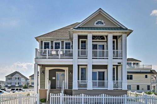 Atlantic City Maison | Idyllic Oceanfront Home on Atlantic City Boardwalk
