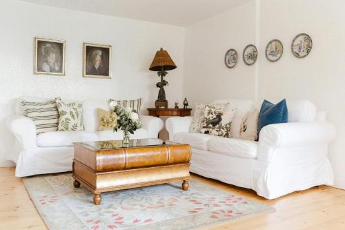 Maribo Maison | Idyllic Romantic Hospital In Nature