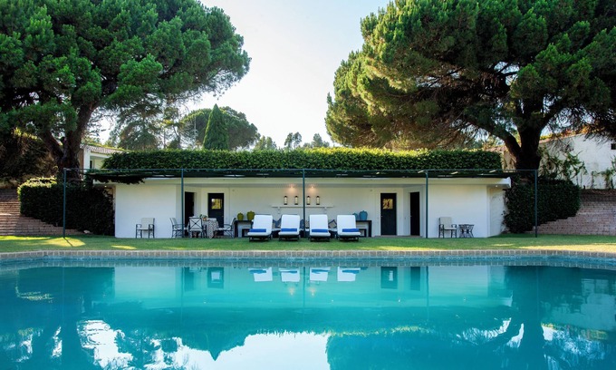 Cascais Maison | Idyllic stay with private garden and pool
