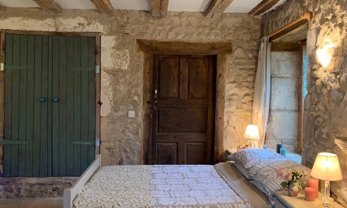 Antigny Appartement | Idyllic Studio Gite In Rural Stunning French Countryside With Pool