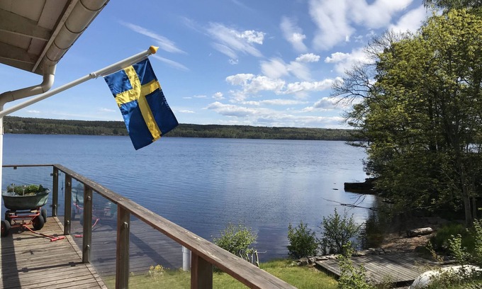 Fjaras Maison | Idyllic Swedish vacation home in a dream location directly on the lake, south of Gothenburg