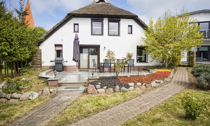 Altefaehr Maison | Idyllic thatched house on the Strelasund - Reethaus Altefähr