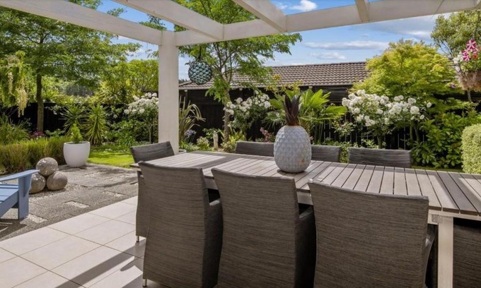 Picton Maison | Idyllic Tui
