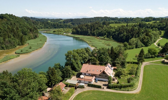 Altusried Appartement | Idyllic vacation apartment with 2 bedrooms and balcony in the house on the Iller