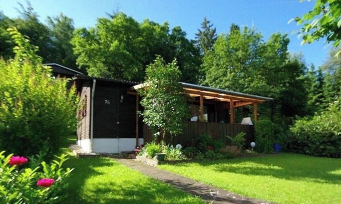 Pfalzfeld Maison | Idyllically situated forest cottage in the front Hunsrück