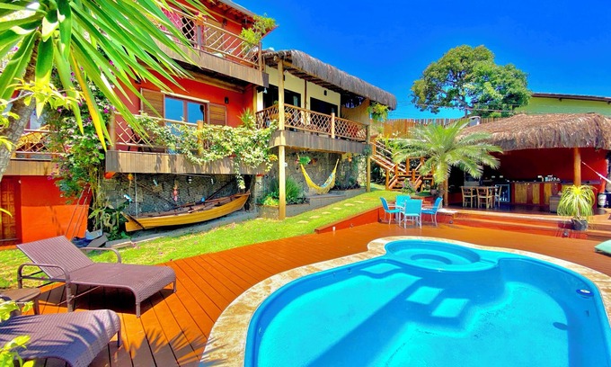 Veloso Maison | Maison rustique avec piscine et spa: vue mer complète