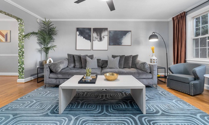 Towson Maison | IG Worthy Townhouse w/ Parking Minutes From Colleges and Shopping