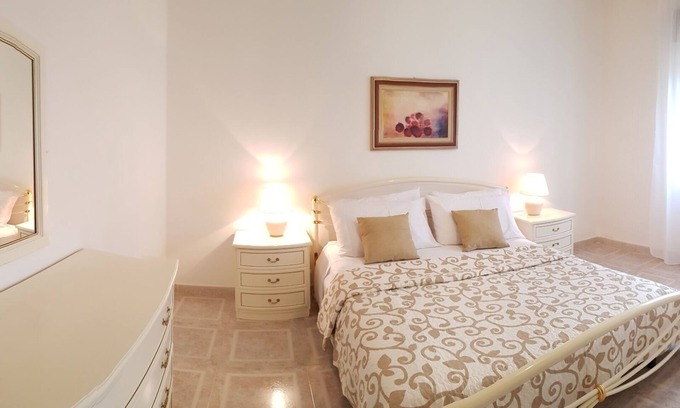 Iglesias Maison | Iglesias, villa nestled in a park of 7000 square meters, up to 12 people