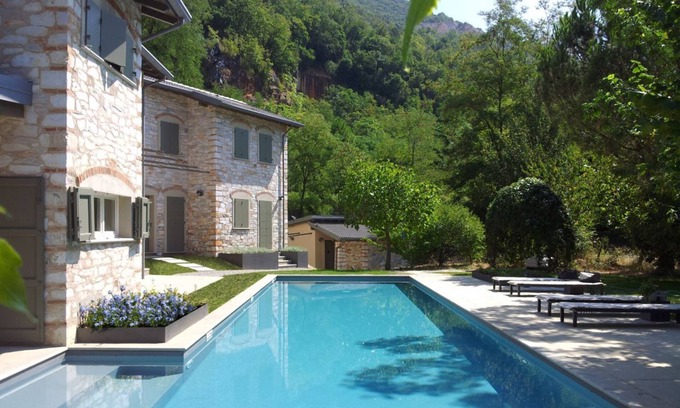 Seravezza Villa | Il Borgo Mediceo: détendez-vous près de la plage!