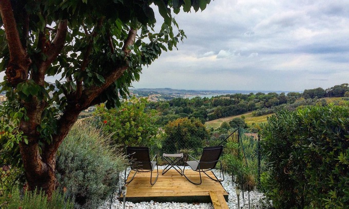 Pietra La Croce Maison | Il Ciliegio - House with Garden & Wonderful View