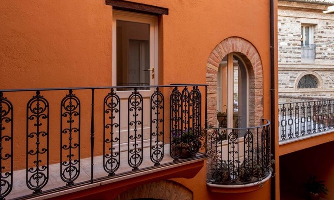 San Severino Marche Lit Et Petit-Déjeuner | Il Cortile Segreto