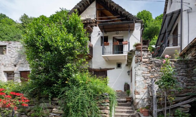 Bognanco Maison | Il Gianlupo Grigio by Interhome