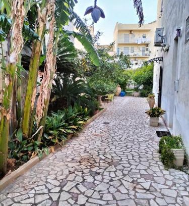 Casa Santa Appartement | IL GIARDINO DI ANTONELLA