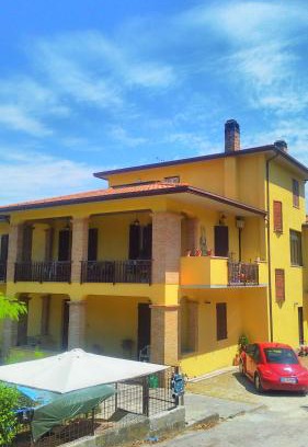 Castel Ritaldi Appartement | Il girasole