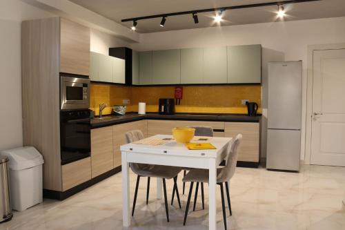 Tal-Ghoqod Appartement | Il-Kantuniera, One Bedroom Ground Floor Maisonette in St Julians