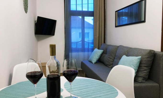 Pannonhalma Appartement | IL-LAK Apartman