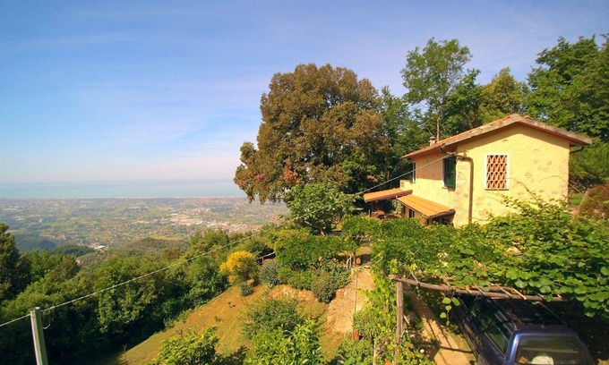 Pietrasanta Maison | Vacation Home à Pietrasanta avec 2 chambres à coucher, 4 couchages