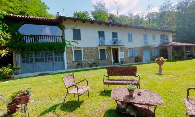 Santo Stefano Belbo Maison | Il mestiere di vivere -casa vacanze-