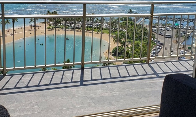 Waikiki Copropriété | Ilikai 1916 luxe Remodeled Dégagée Lagoon Direct, Océan, Vues Firework