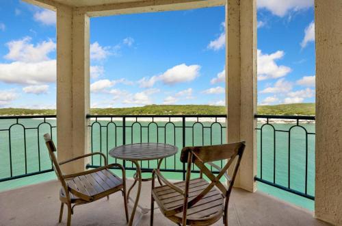 Highland Lake Estates Maison | ILT 3221 Lakeside Serenity