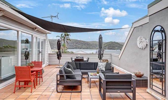 Palm Beach Maison | Iluka Palm Cove Penthouse