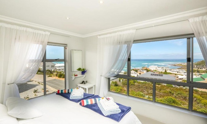 L'Agulhas Appartement | Imberbe