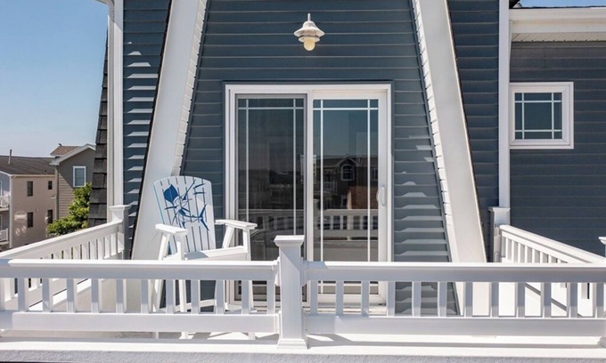 Townsend's Inlet Maison | Immaculate 6 bed home with Ocean and bay views