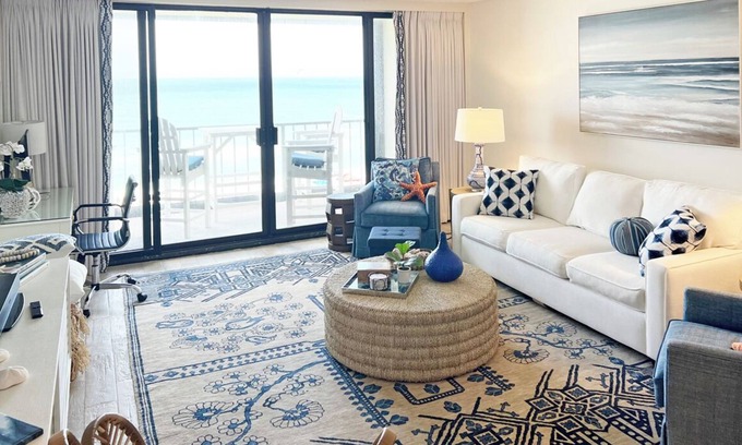 Wrightsville Beach Copropriété | Immaculate ocean front condo in Station One!