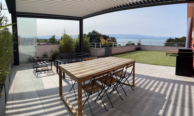 Evian-les-Bains Appartement | Immodreams - L'Attik vue lac avec terrasse de 80m2