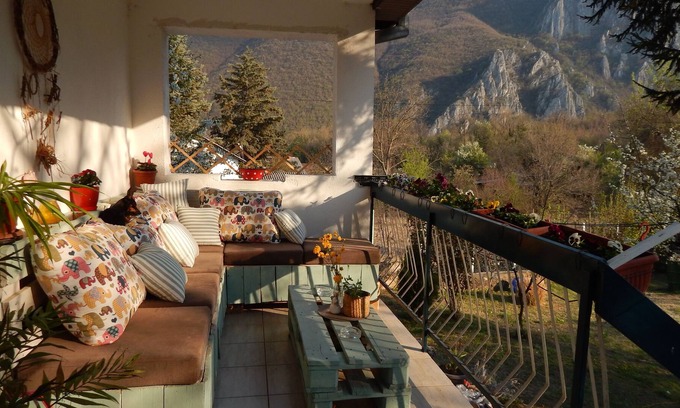 Matka Appartement | Impeccable Apartment With View in Dolna Matka