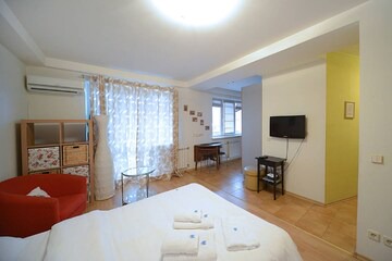 Shevchenkivs'kyi District Appartement | 🌏💛💙🇺🇦 in Київ