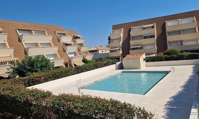 Marseillan Appartement | Résidence avec piscine et accès direct à la plage