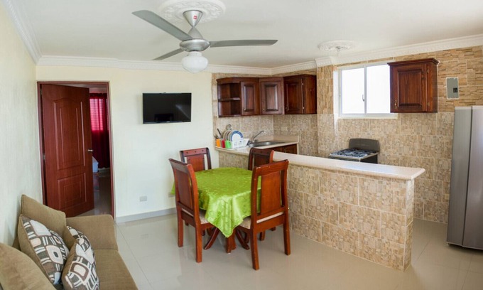 Corales del Sur Hôtel | Grand Appartement 1 Chambre Avec Cuisine Complète Et Balcon à Santo Domingo Este - Tropical Island Aparthotel - Appartement 1 chambre, 1 lit double et 1 lit simple