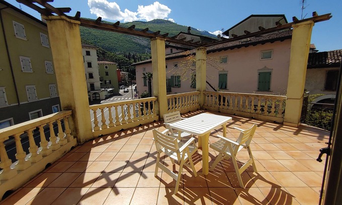Nago-Torbole Appartement | In the center of Torbole su Garda