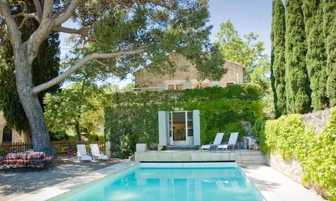 Roquebrun Maison | Dans le charmant village de Roquebrun sur Orb. Convient pour 8 à 10 personnes.
