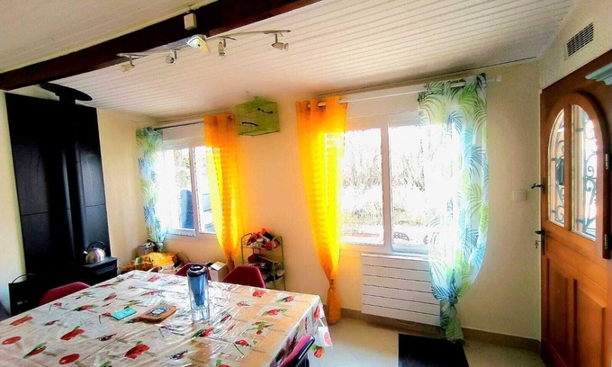 Saint-Cheron Maison | In the city center of Saint-Chéron - Charming house with small enclosed garden.