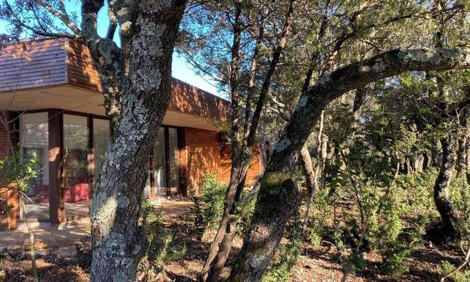 Ferrieres-les-Verreries Maison | En pleine nature la villa de La Roubeyrette sur le Causse de l'Hortus