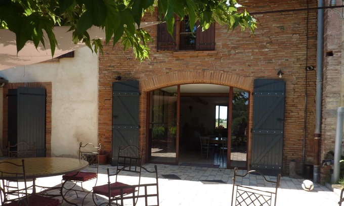 Lacourt-Saint-Pierre Maison | In the heart of a 1-hectare wooded island of greenery
