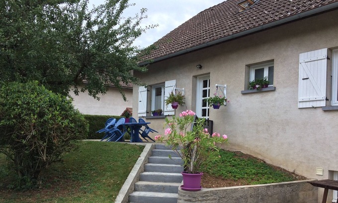 Clairvaux-les-Lacs Maison | Au coeur du pays des Lacs : idéale pour vacances en famille ou entre amis