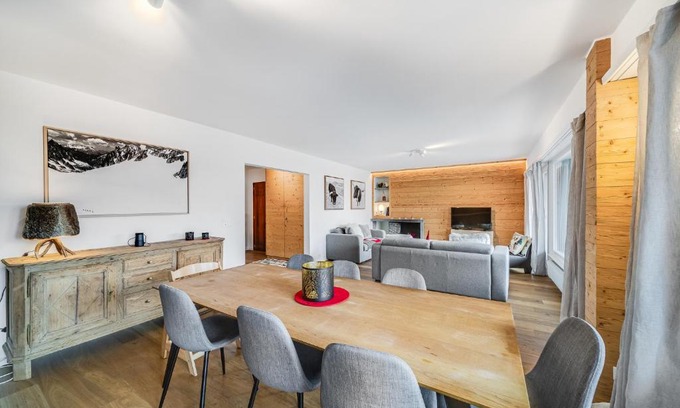 Noes Appartement | In the heart of Crans, fireplace and parking