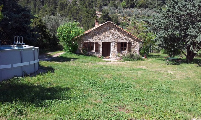 Benivay-Ollon Cottage | En Drôme provençale au cœur du parc des baronnies gîte en pleine nature