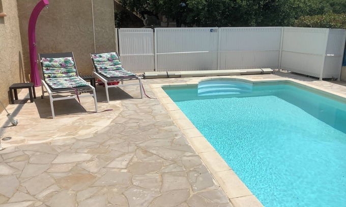 Reillanne Maison | Au cœur du Luberon Logement haut de gamme avec piscine chauffée privée climatisé