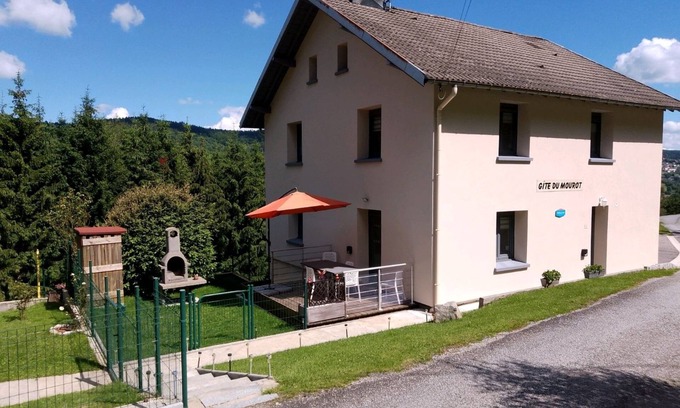 Le Syndicat Cottage | A la montagne à 15 km de Gérardmer accès PMR "festival fantastique de Gérardmer"