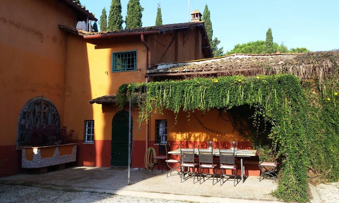 Zona LVIII Prima Porta Villa | Dans le parc de la Villa Silj, familial et convivial, piscine, métro jusqu'au centre-ville