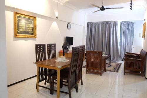 Bagan Pinang Appartement | Inap Desa Chempaka, Golden Straits Villa