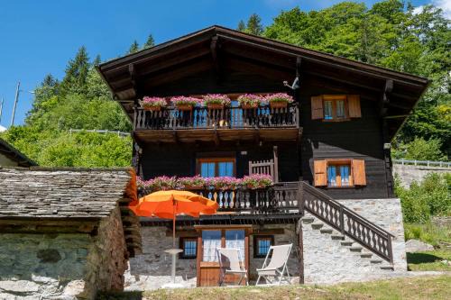 Staffa Appartement | Incanto Walser Apartments Testa