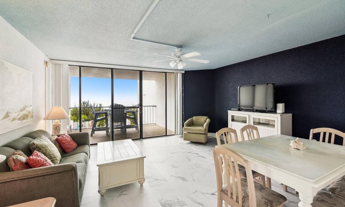 North Ocean City Copropriété | Includes Xplorie Activities & Linens. PYRAMID-1BR OF condo w/outdoor pool.